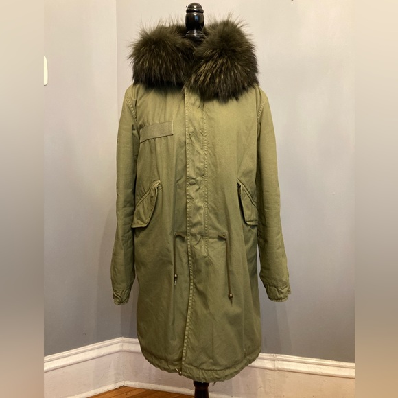 Nearly New MR & MRS ITALY Green Quilted Parka w/ Fur Hood, size S - Picture 3 of 9